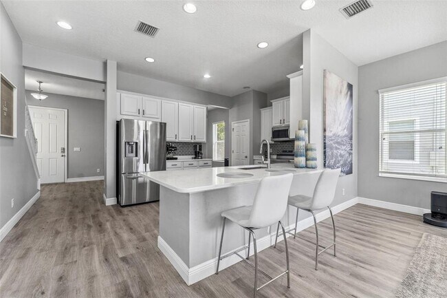 Building Photo - 6111 Hadley Commons Dr