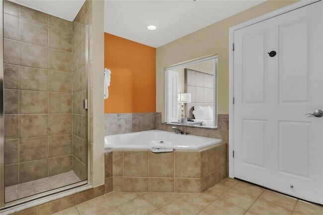 Building Photo - 12544 Floridays Resort Dr