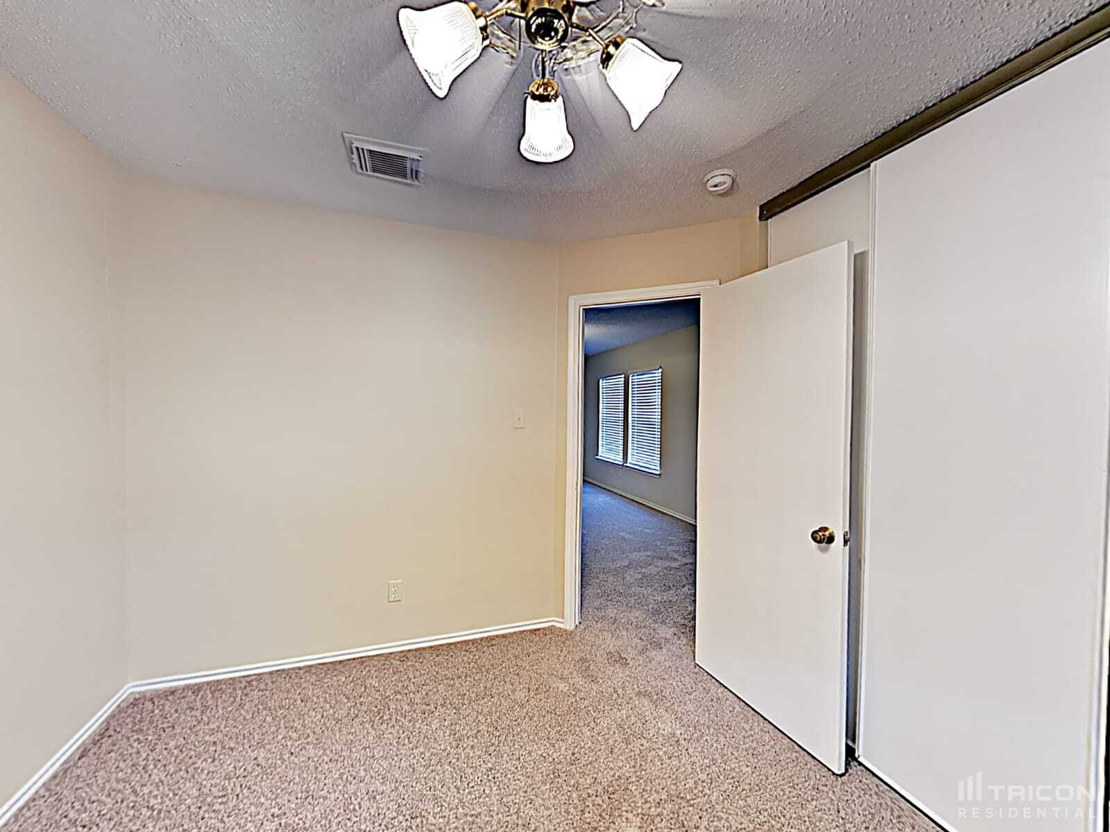 Building Photo - 6007 Ferrysage Dr