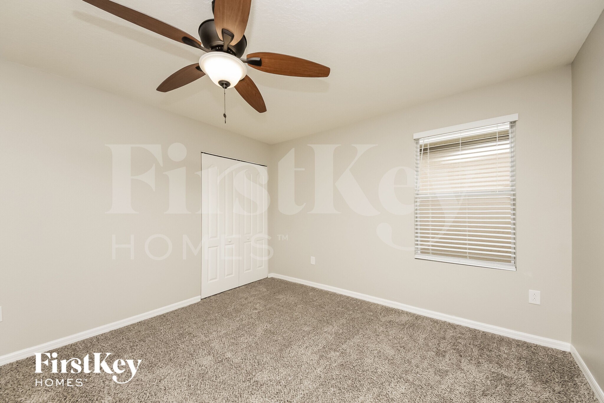 Building Photo - 10780 Cabbage Tree Loop