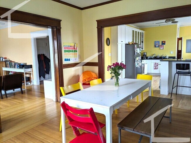 Building Photo - 332 Washington St