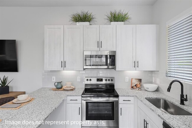 Building Photo - 7256 Borland Dr