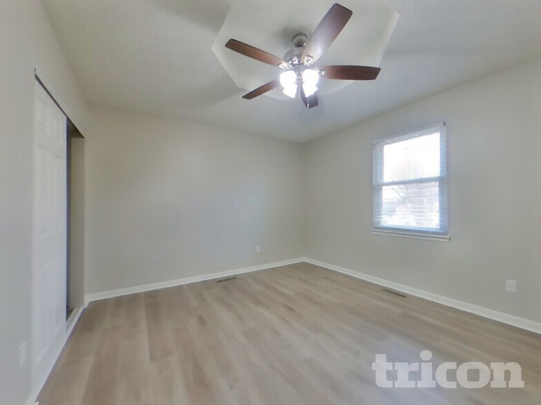 Building Photo - 15509 Kay Ave