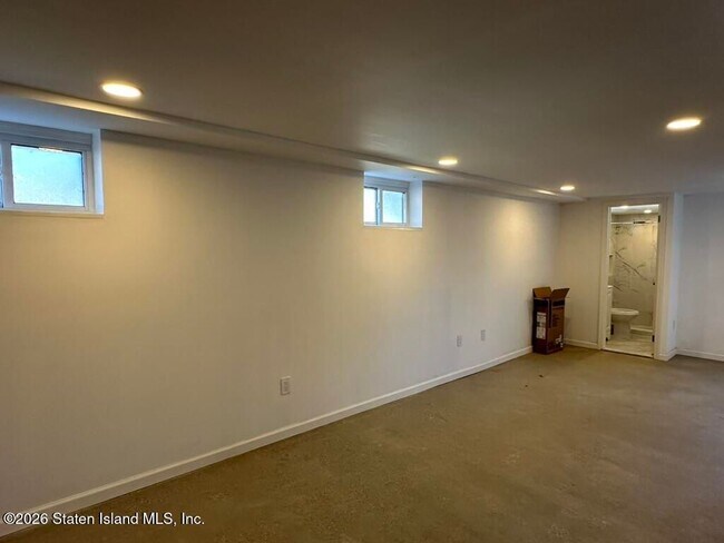 Building Photo - 221 Midland Ave