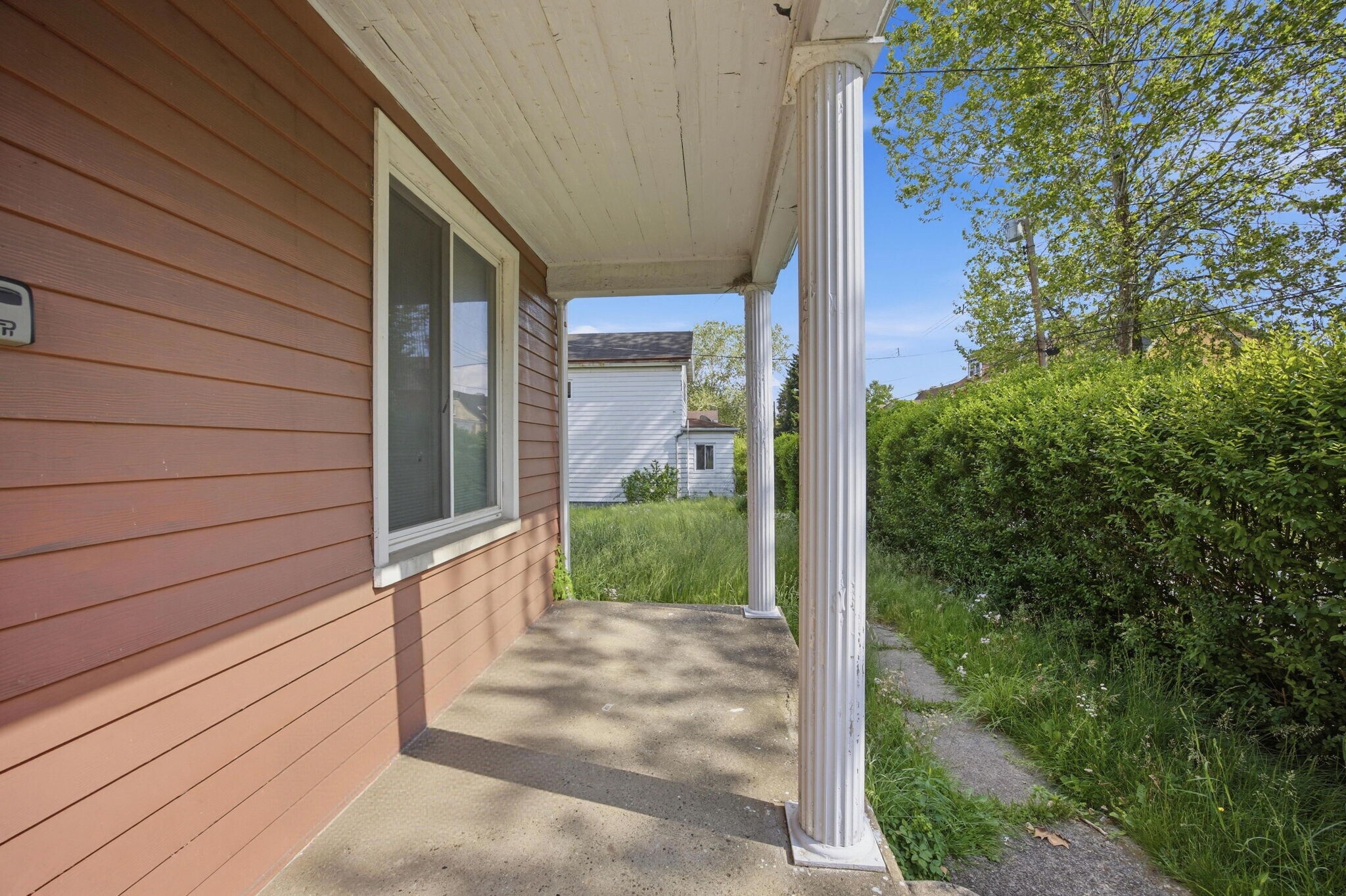 Building Photo - 827 Hinnerman St