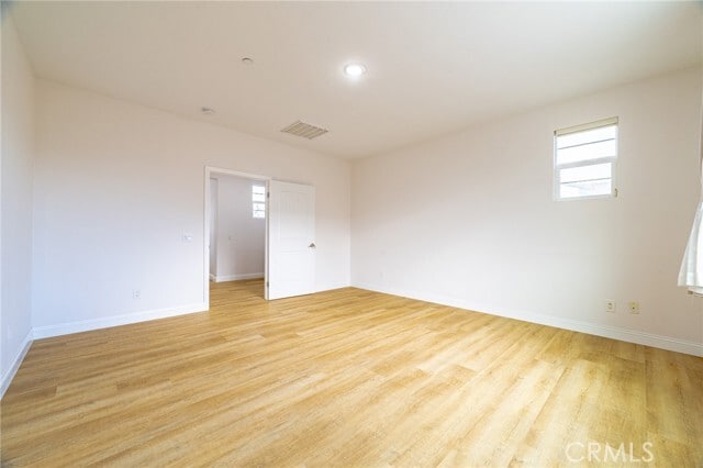 Building Photo - 3152 E Olympic Dr