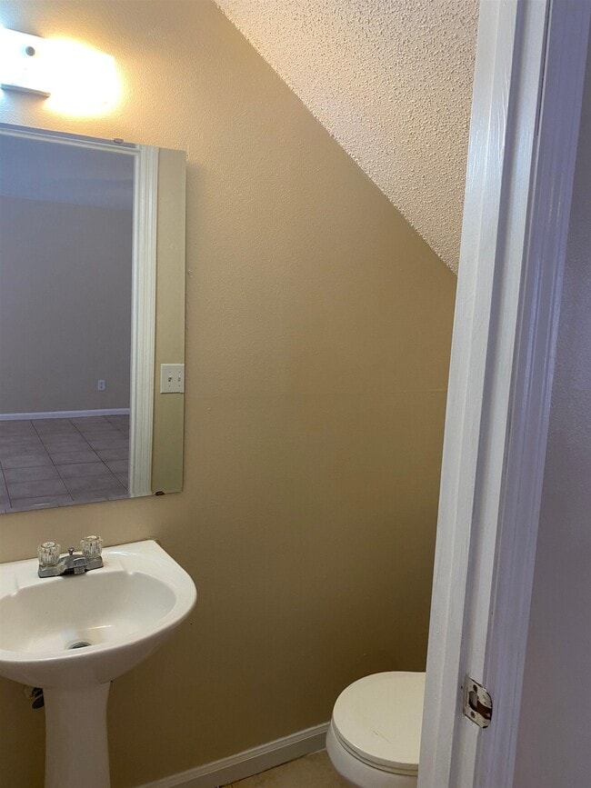 Building Photo - 2603 W Tharpe St