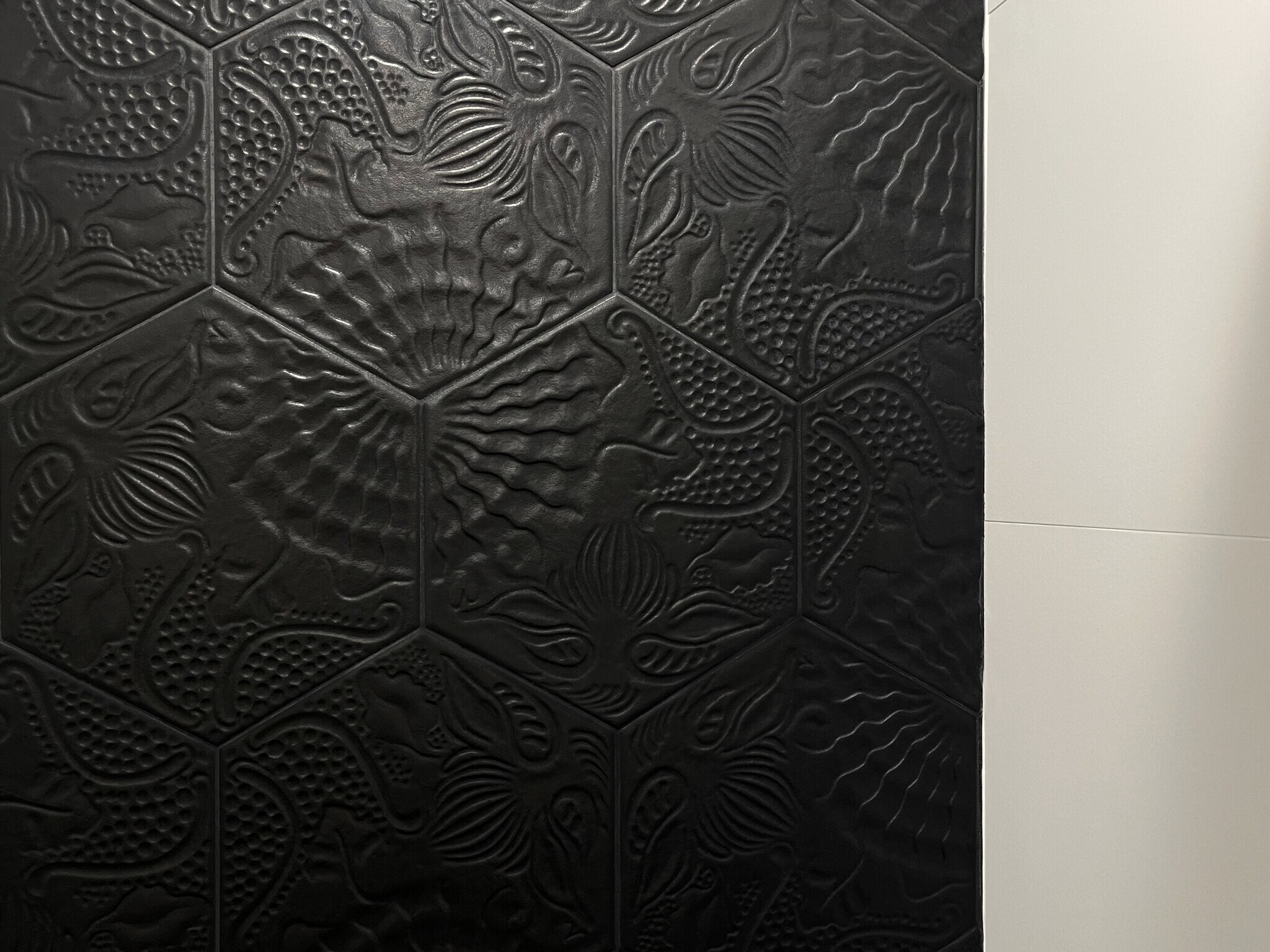 Designer, porcelain tile from Spain - 9047 Langdon Ave