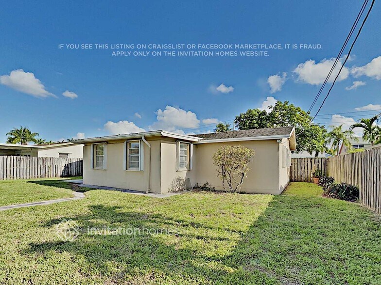 Building Photo - 12340 NW 30th Pl