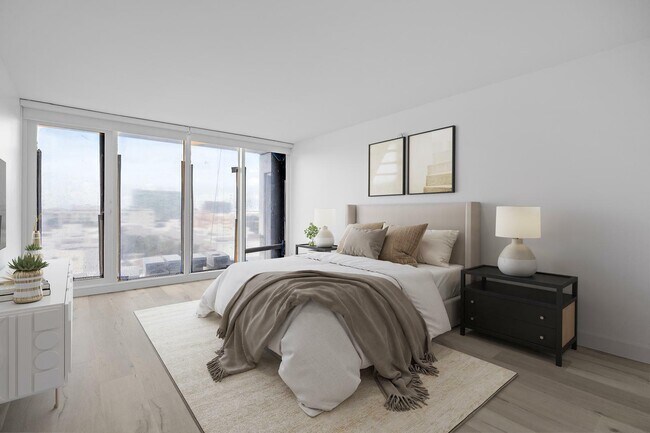 Building Photo - 529 S Flagler Dr