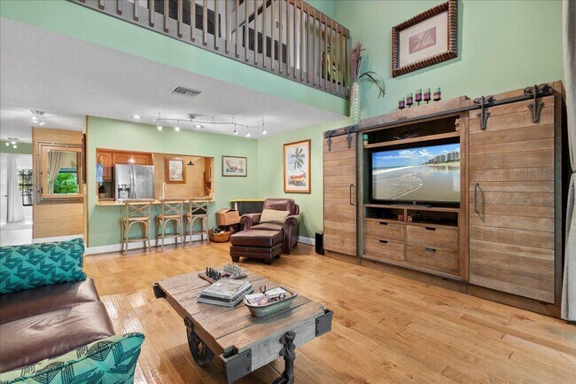 Building Photo - 2379 Treasure Isle Dr