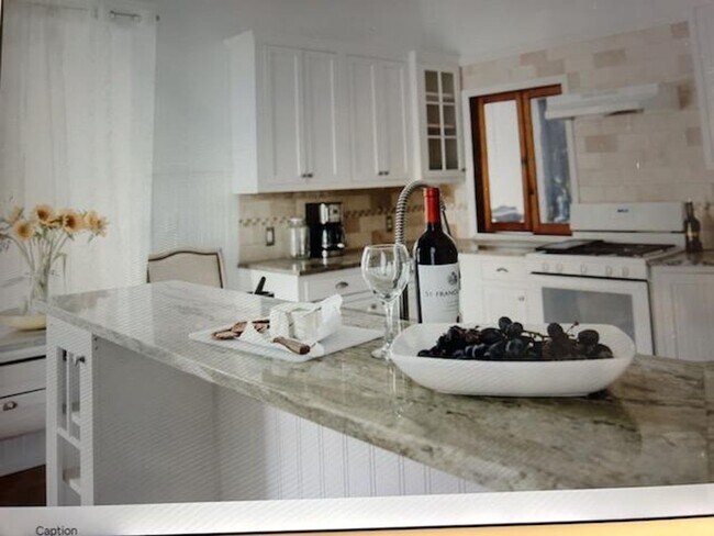 Building Photo - Islay Street  770-774