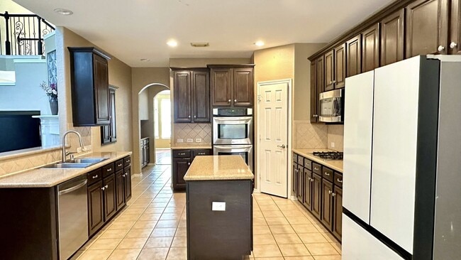 Building Photo - 158 Prairie Dawn Cir