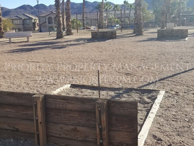 Building Photo - 2 Bedroom ~ Dual Primary Bedroom(s)~ Beaut...