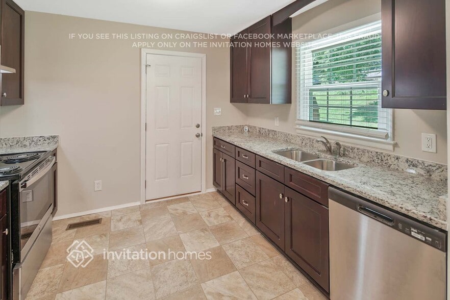 Building Photo - 3616 Slagle Dr