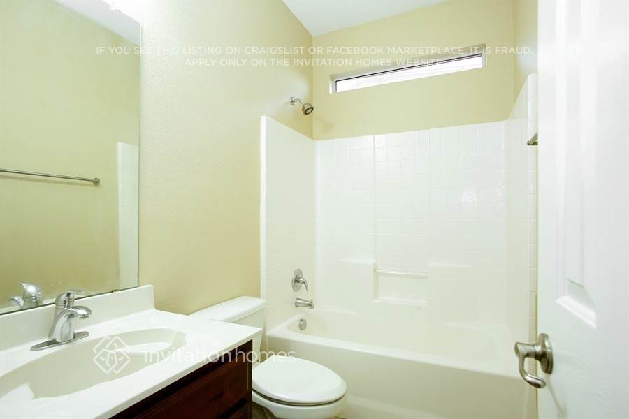 Building Photo - 1225 Spanish Moss Dr