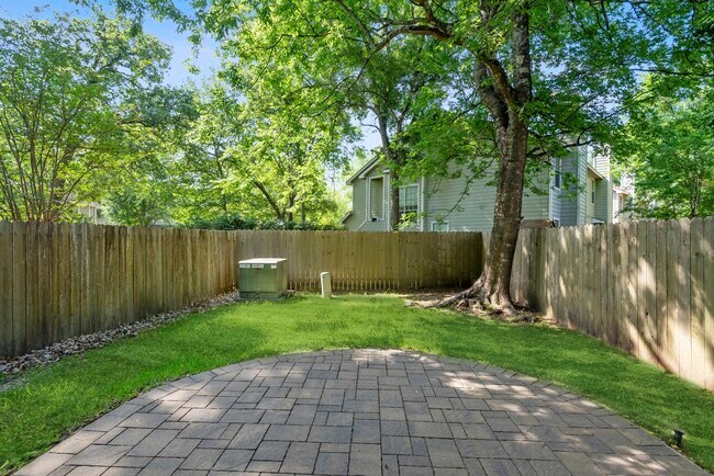 Building Photo - 35 N Walden Elms Cir