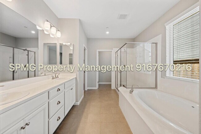 Building Photo - Modern Rocklin Home for Rent — 3 Bed, 2.5 Bath, 2,300 Sq Ft in Desirable Preserve Community