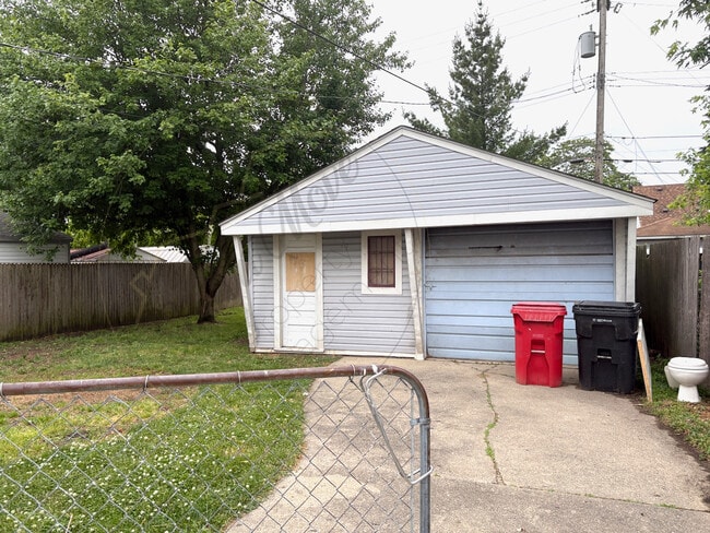 Building Photo - 25871 Oakland St