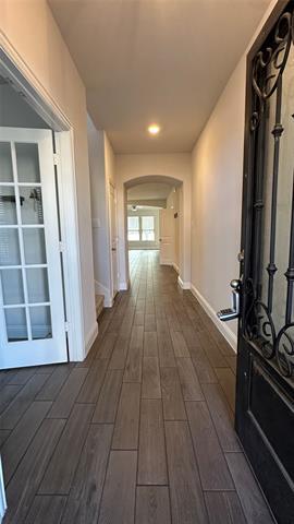 Building Photo - 406 Parkford Dr