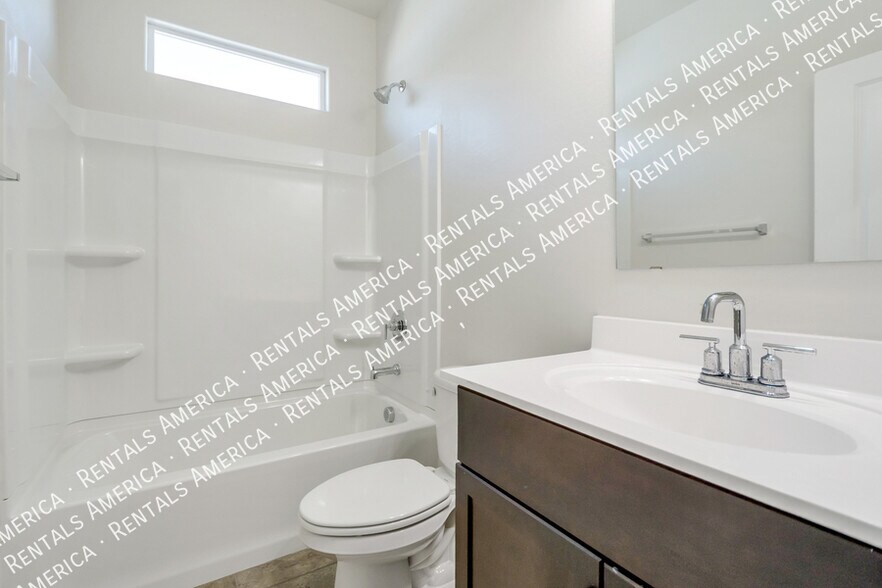 Building Photo - 4655 W Basil Ave