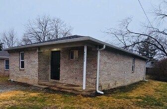 Building Photo - Eastside Four Bedroom Home near 42nd and Shadeland Ave