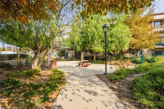 Building Photo - 2700 E Chaucer St