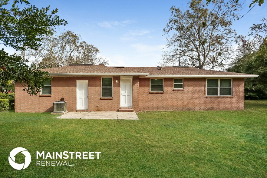 Building Photo - 85589 Winona Bayview Rd