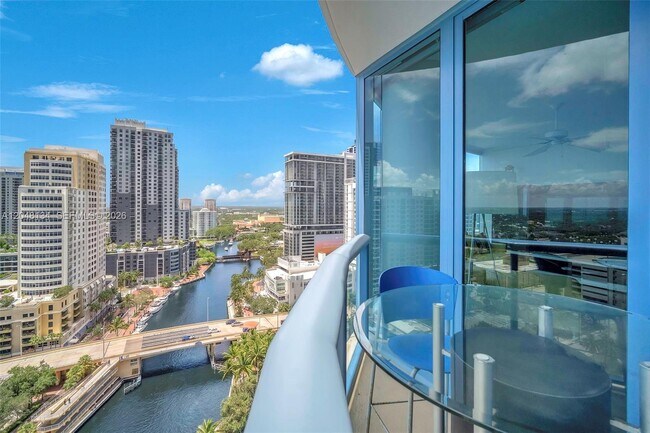 Building Photo - 333 Las Olas Way