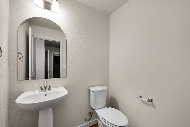 Building Photo - $2,650 - 3 Bed, 2.5 Bath Home in Co Spring...