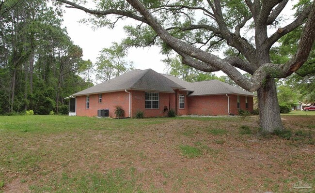 Building Photo - 174 Emmons Ln