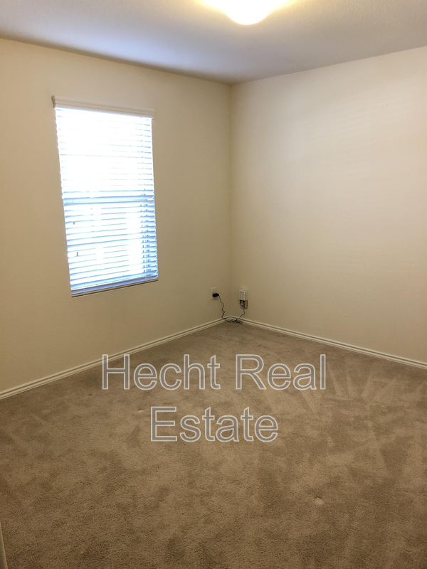 Building Photo - 836 Hillrose Dr