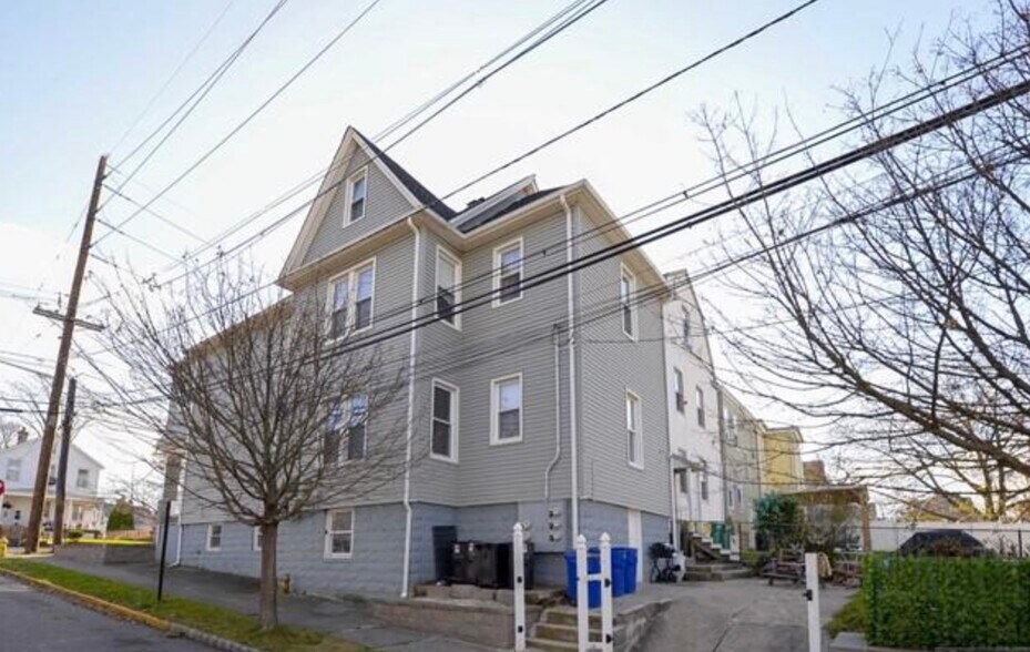 Building Photo - 26 Ella St