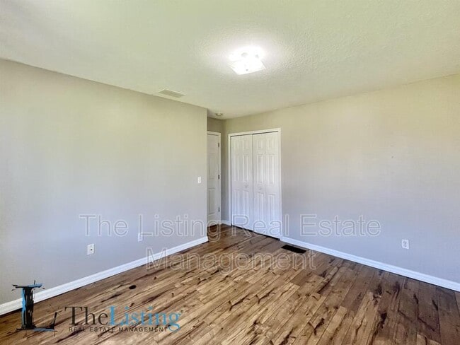 Building Photo - 327 Coconut Palm Way