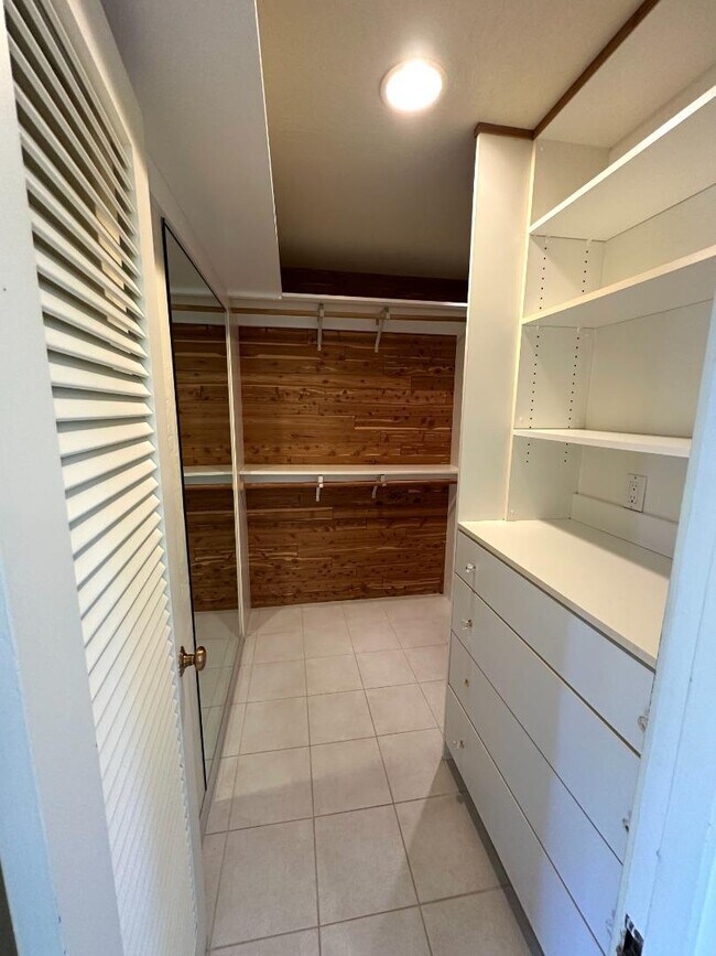 Building Photo - 25228 La Loma Dr