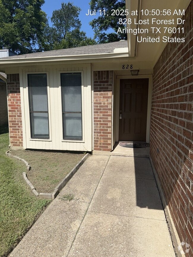 Building Photo - 828 Lost Forest Dr