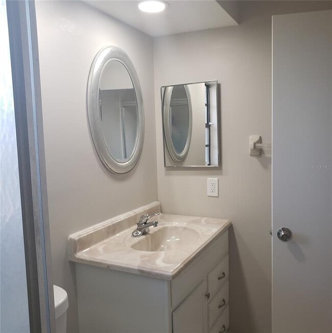 Building Photo - 13131 Lawrence St