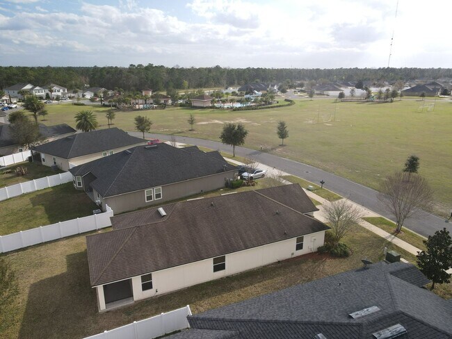 Building Photo - 3/2 in Azalea Ridge