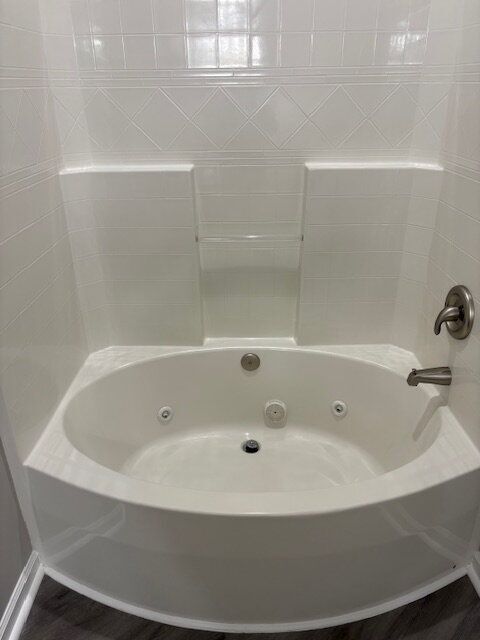 Building Photo - 140 Oak Towne Dr