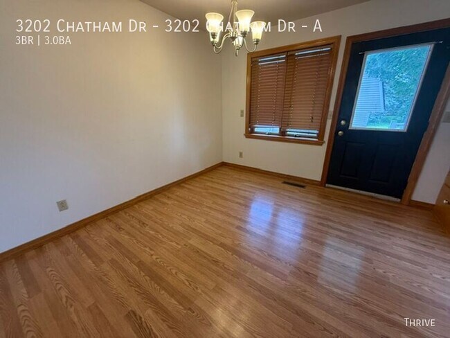 Building Photo - 3202 Chatham Dr