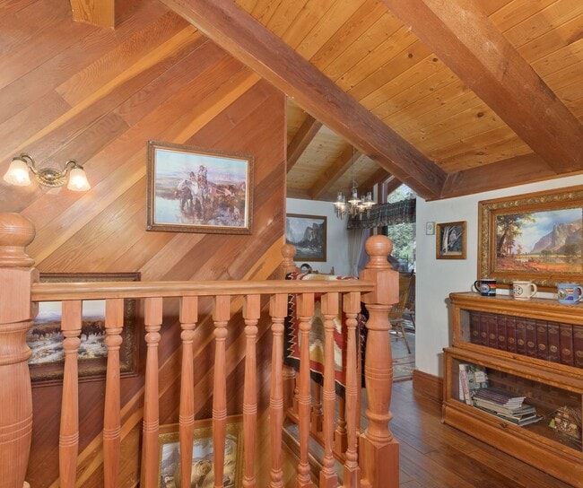 Building Photo - 91 St Moritz Rd