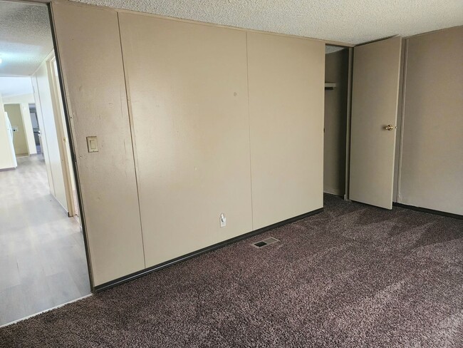 Building Photo - 1310 N Avenue J