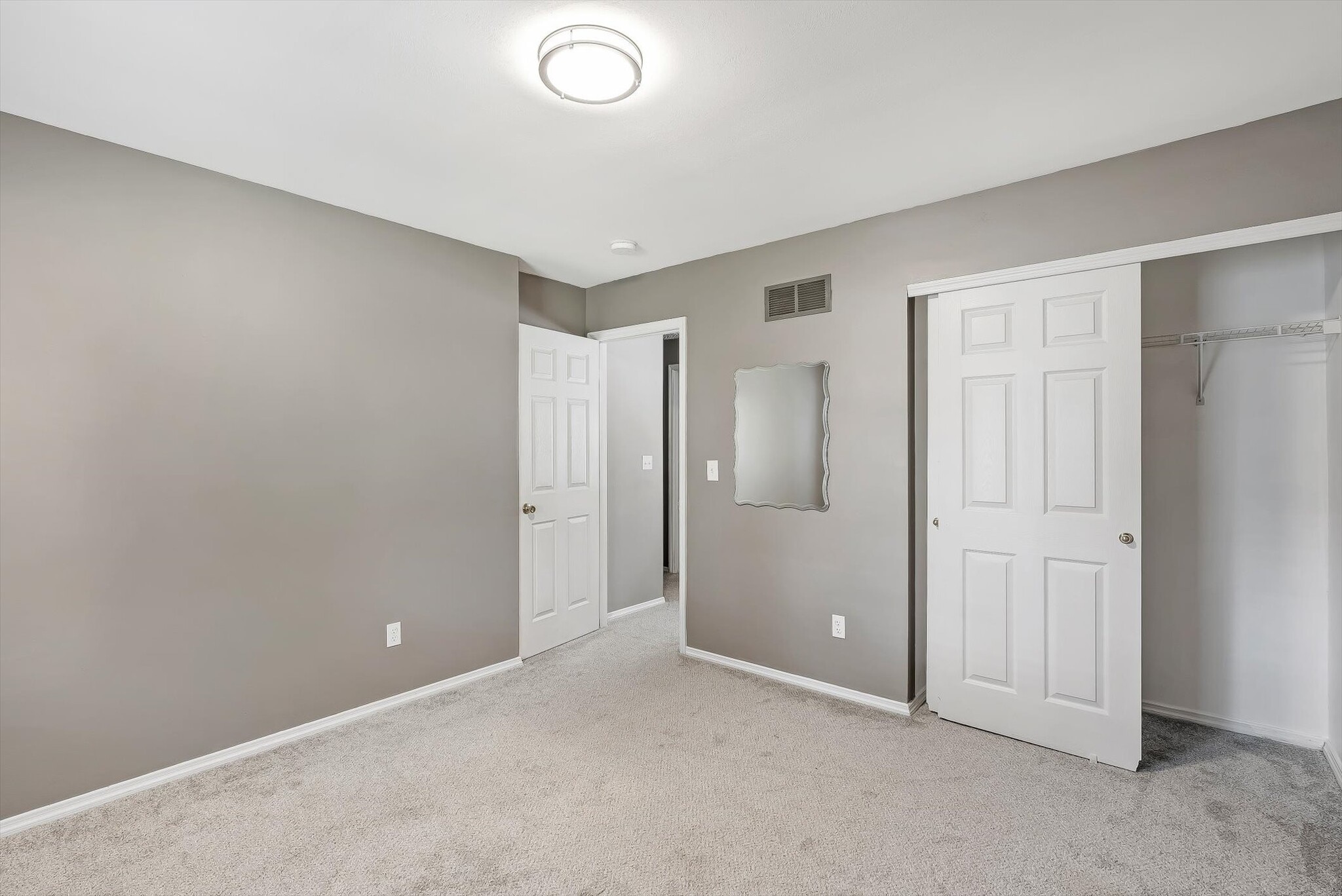 Building Photo - 1203 Ashford Place Dr