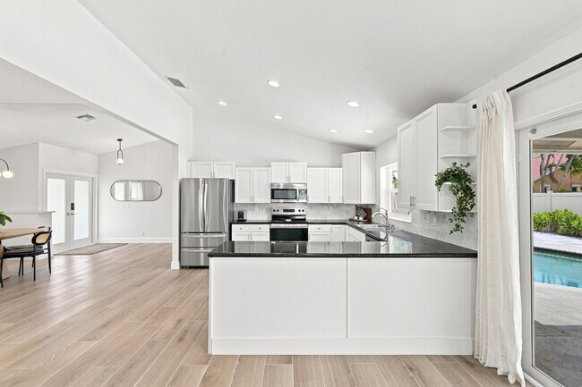 Building Photo - 1259 Barnstaple Cir