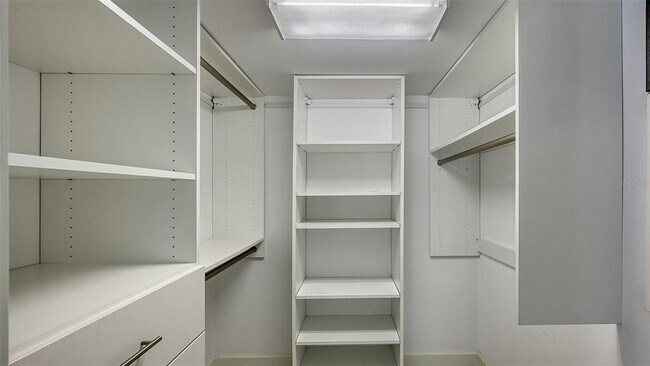 Building Photo - 5310 Hidden Harbor Rd