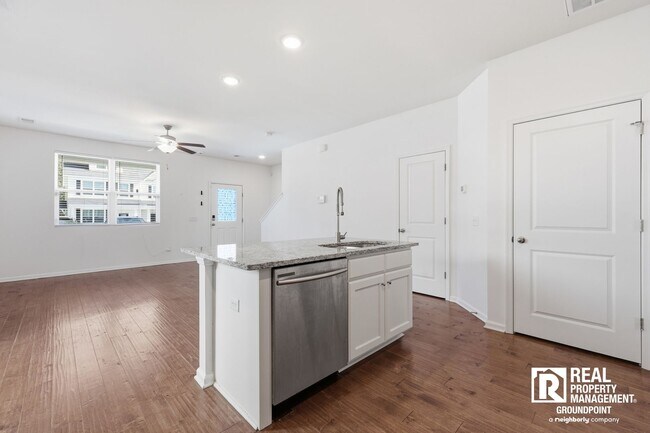 Building Photo - 3BR | 3.5BA | 3-Story Townhome | Bonus Loft | Fenced Yard