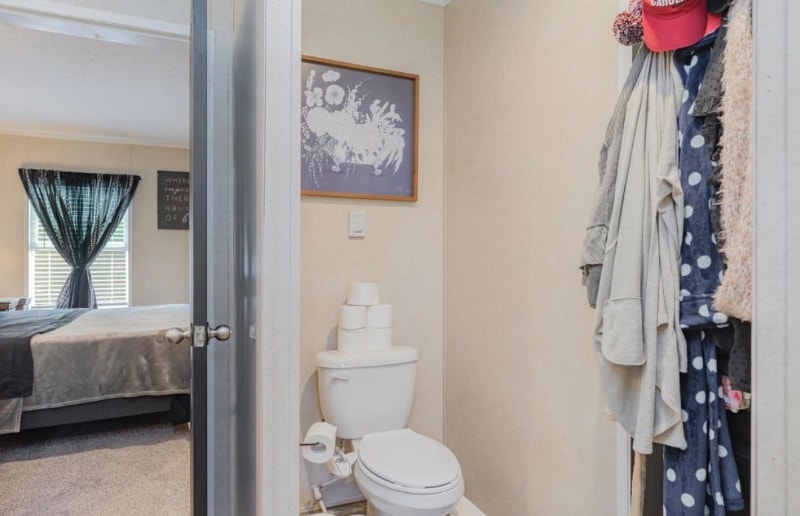 Building Photo - 3824 Wayside Rd