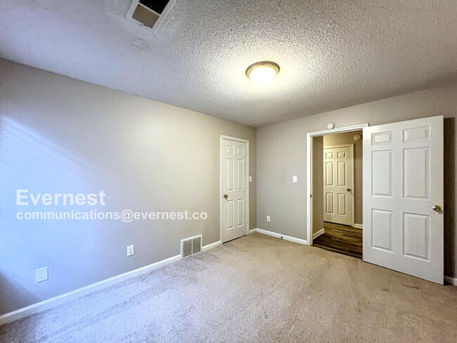 Building Photo - 2722 Misty Bay Dr