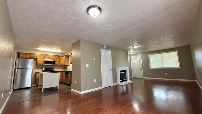 Building Photo - 1432 Kimtah Ct NE