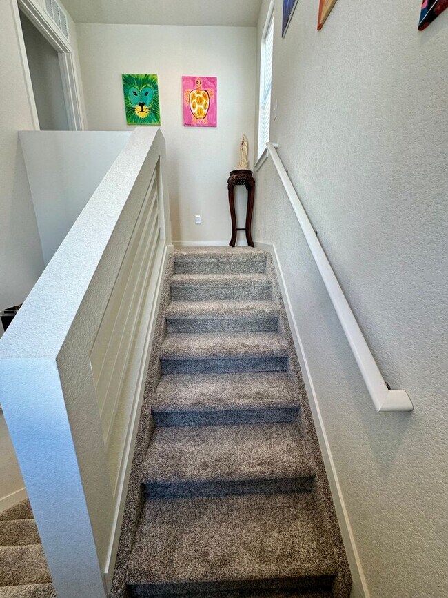 Building Photo - Like New 3 bedroom home in Banning Lewis